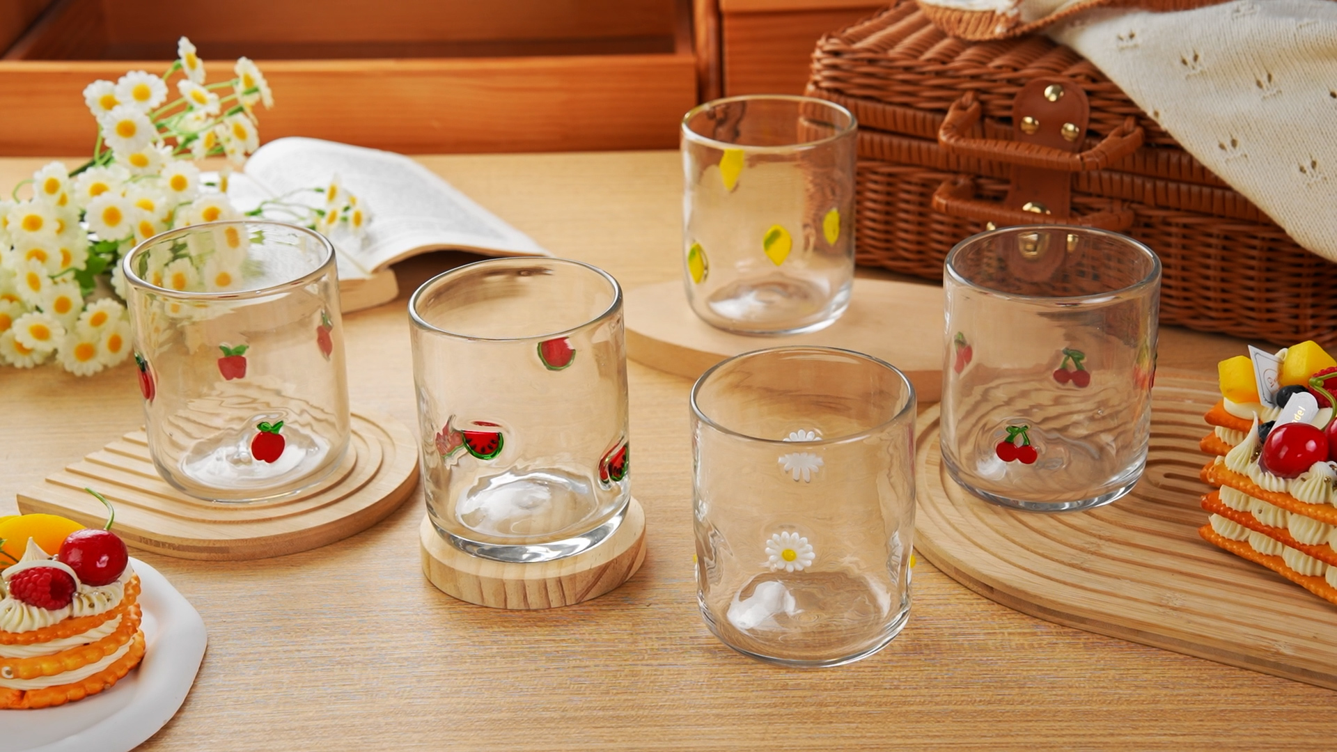 Amazon.com: SiliFine 2 Pcs Bear Icon Juice Glasses - 14oz Candy
